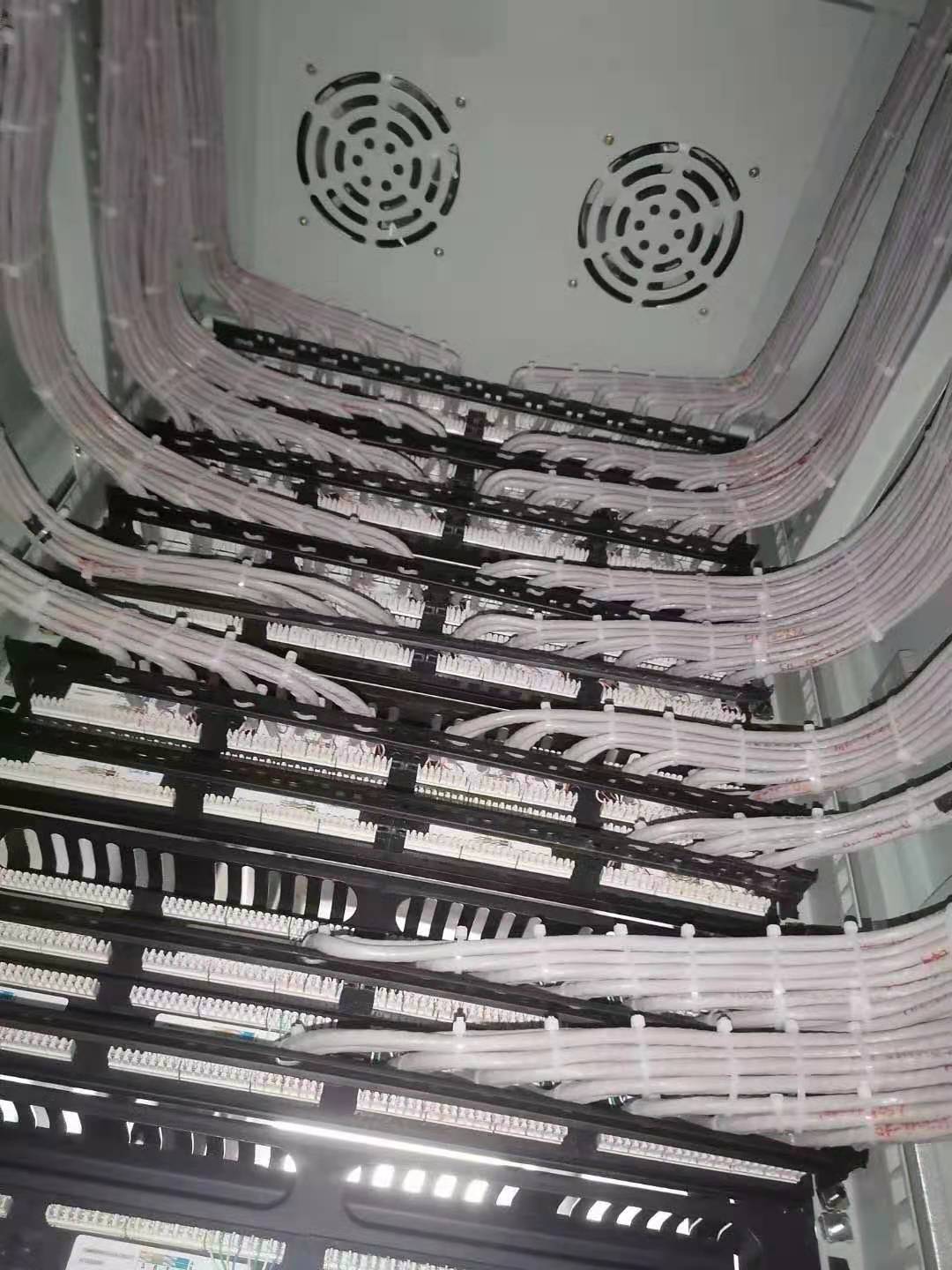 機房系統